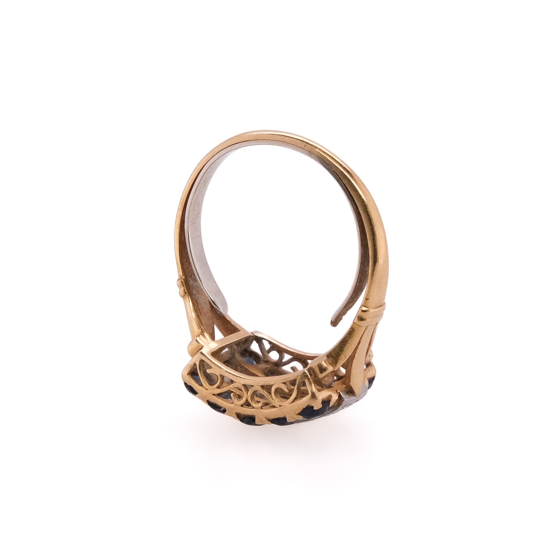18k Sapphire & Diamond Ring