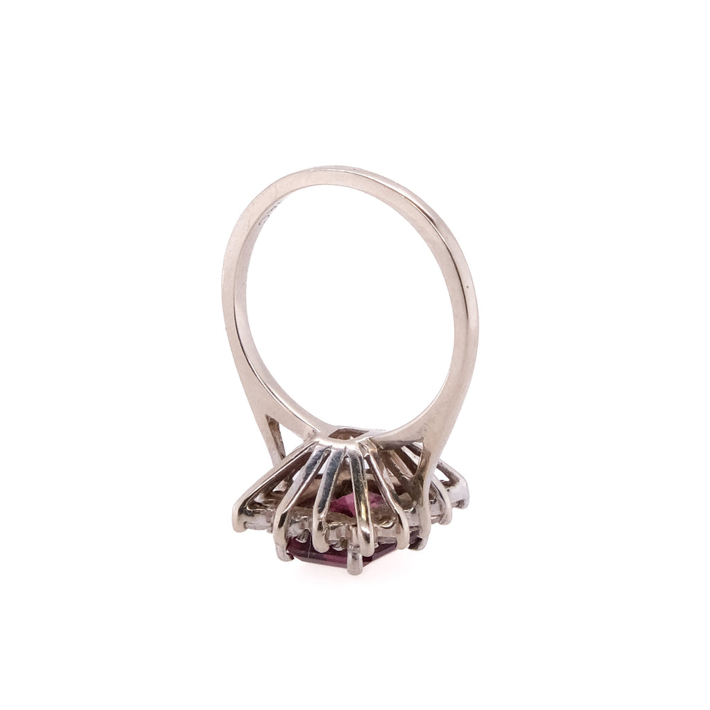 14k Garnet & Diamond Ring
