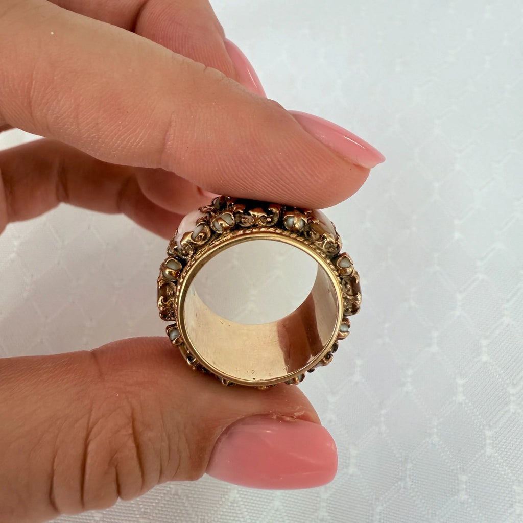 14k Cameo Band