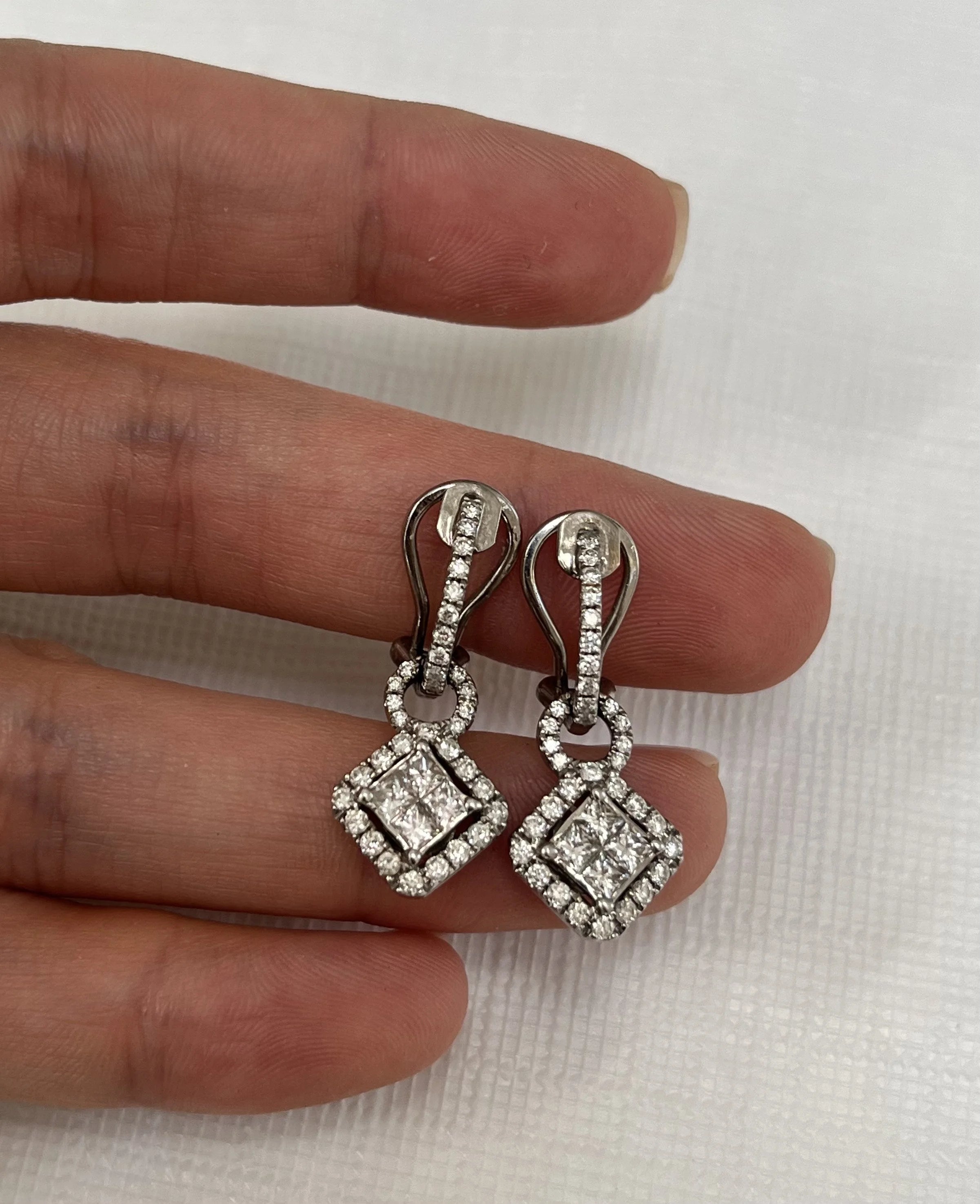 14k Diamond Pendant & Earrings