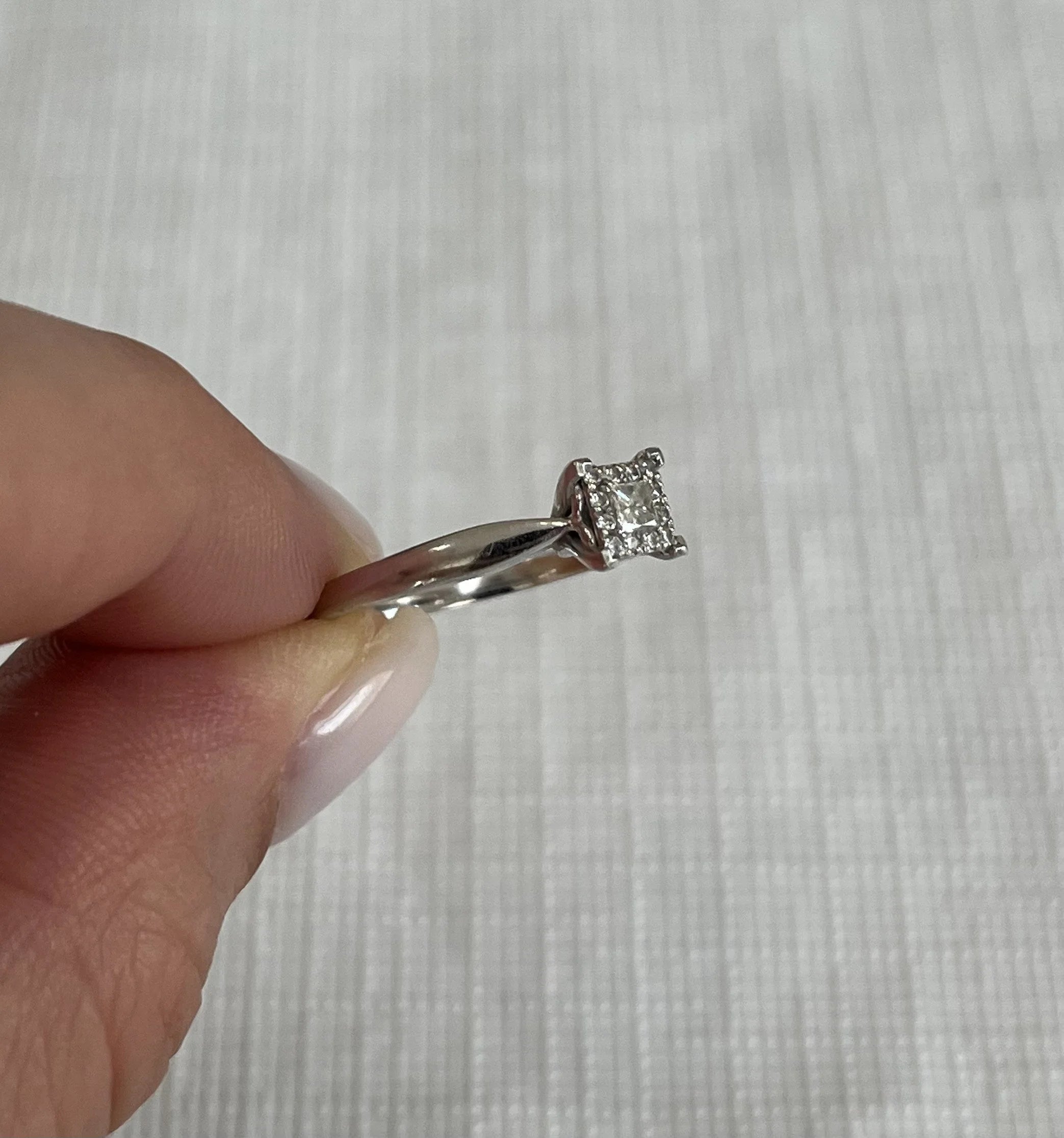 10k Diamond Ring