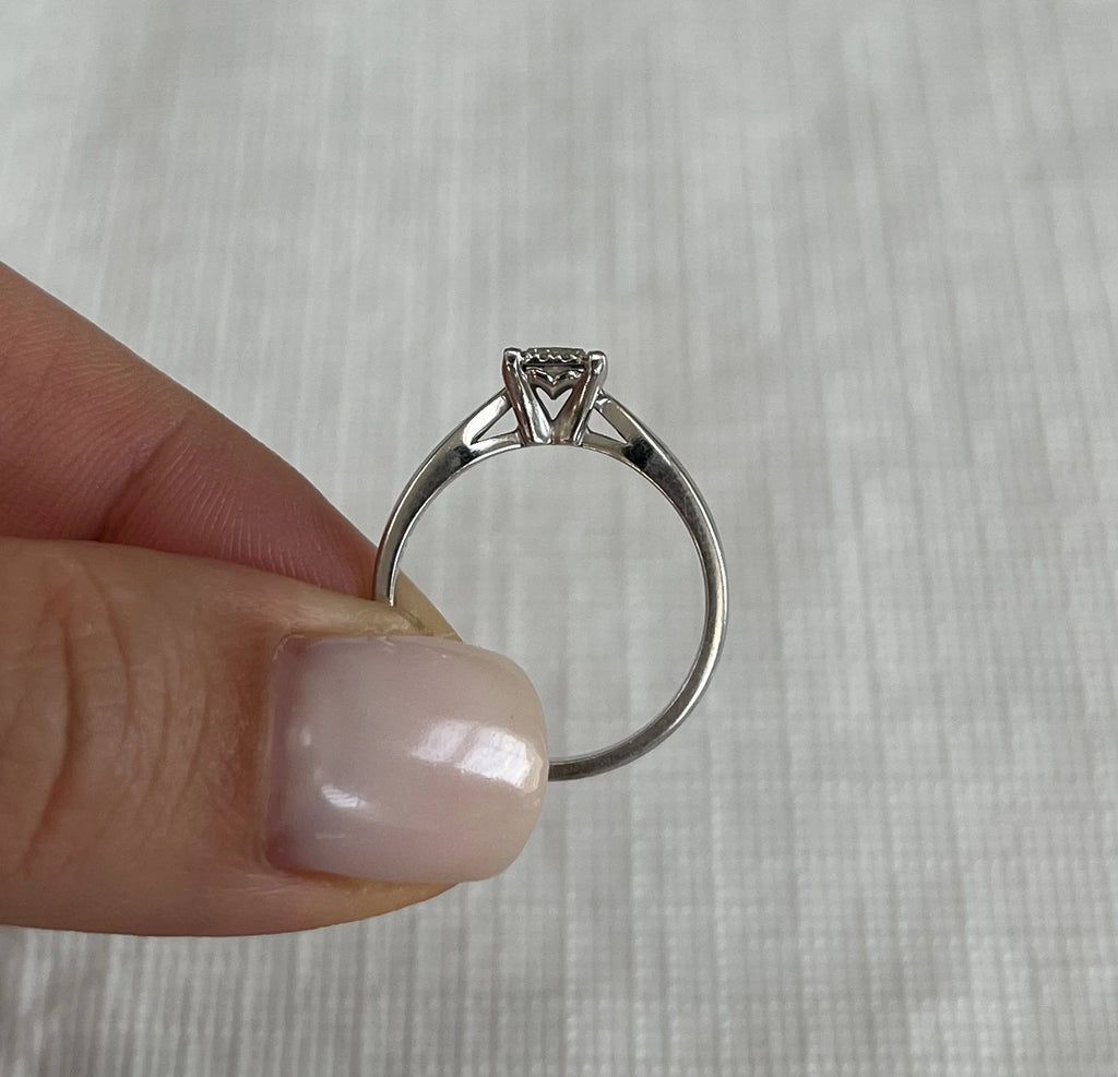 10k Diamond Ring