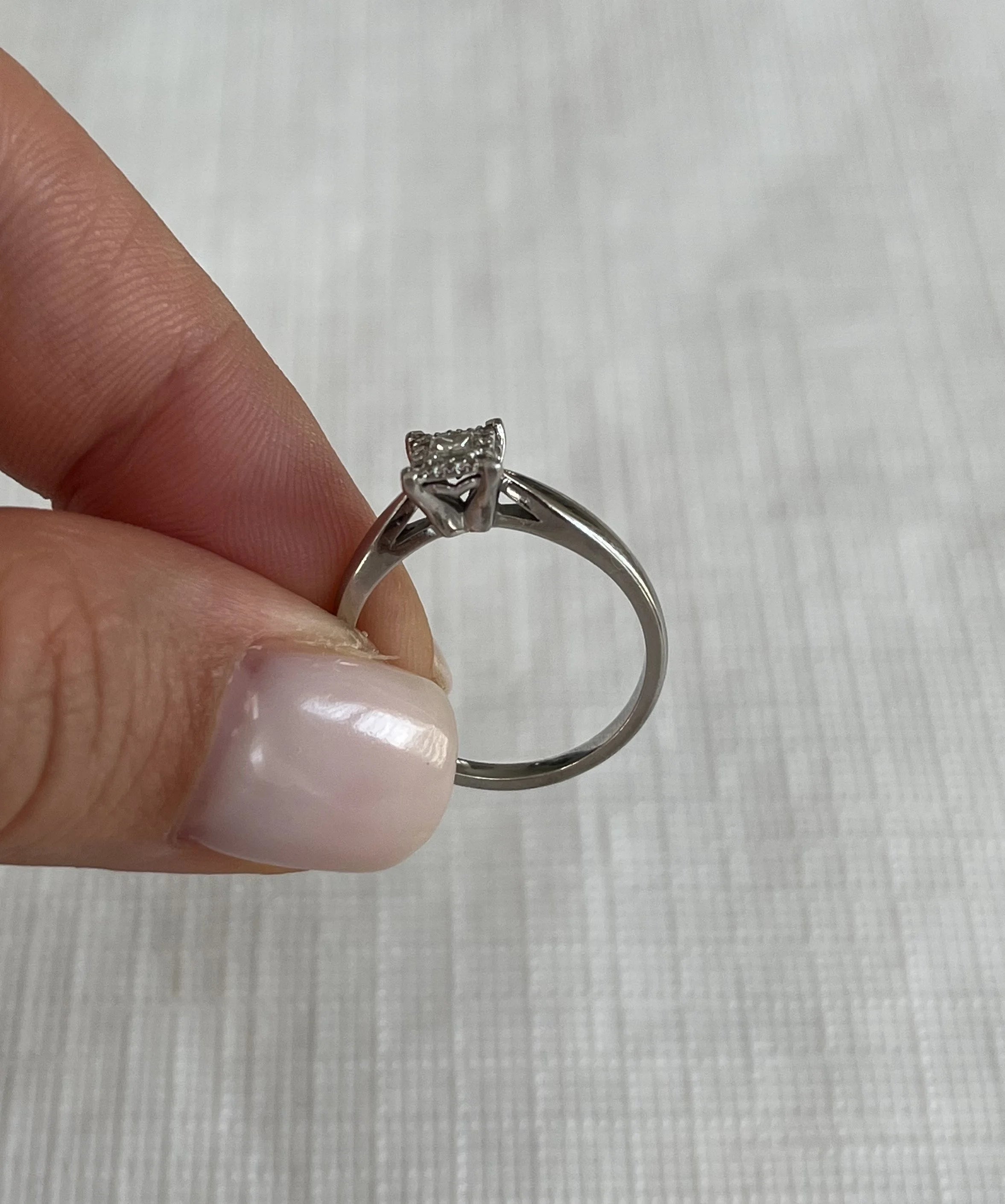 10k Diamond Ring