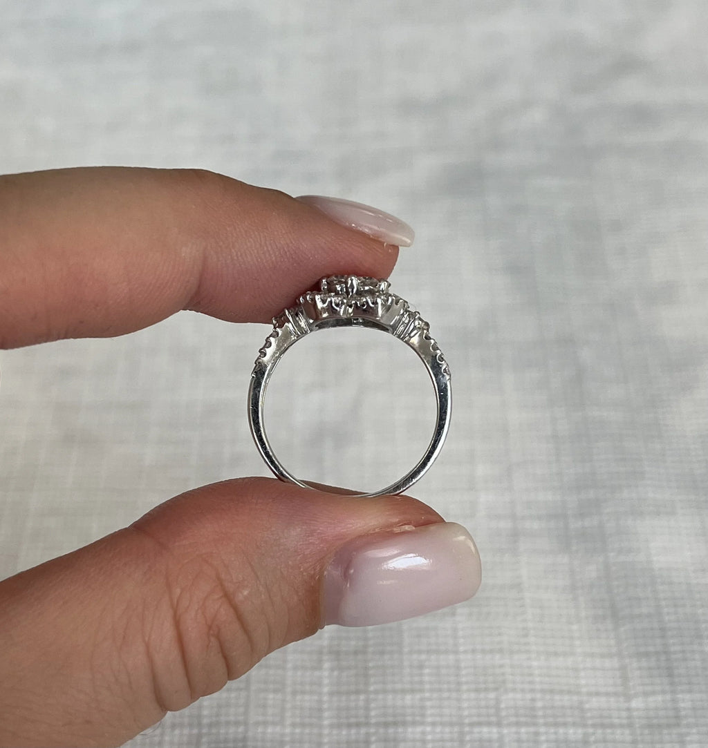 18k Diamond Cluster Ring