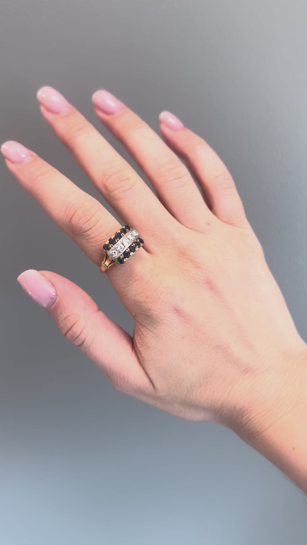 18k Sapphire & Diamond Ring