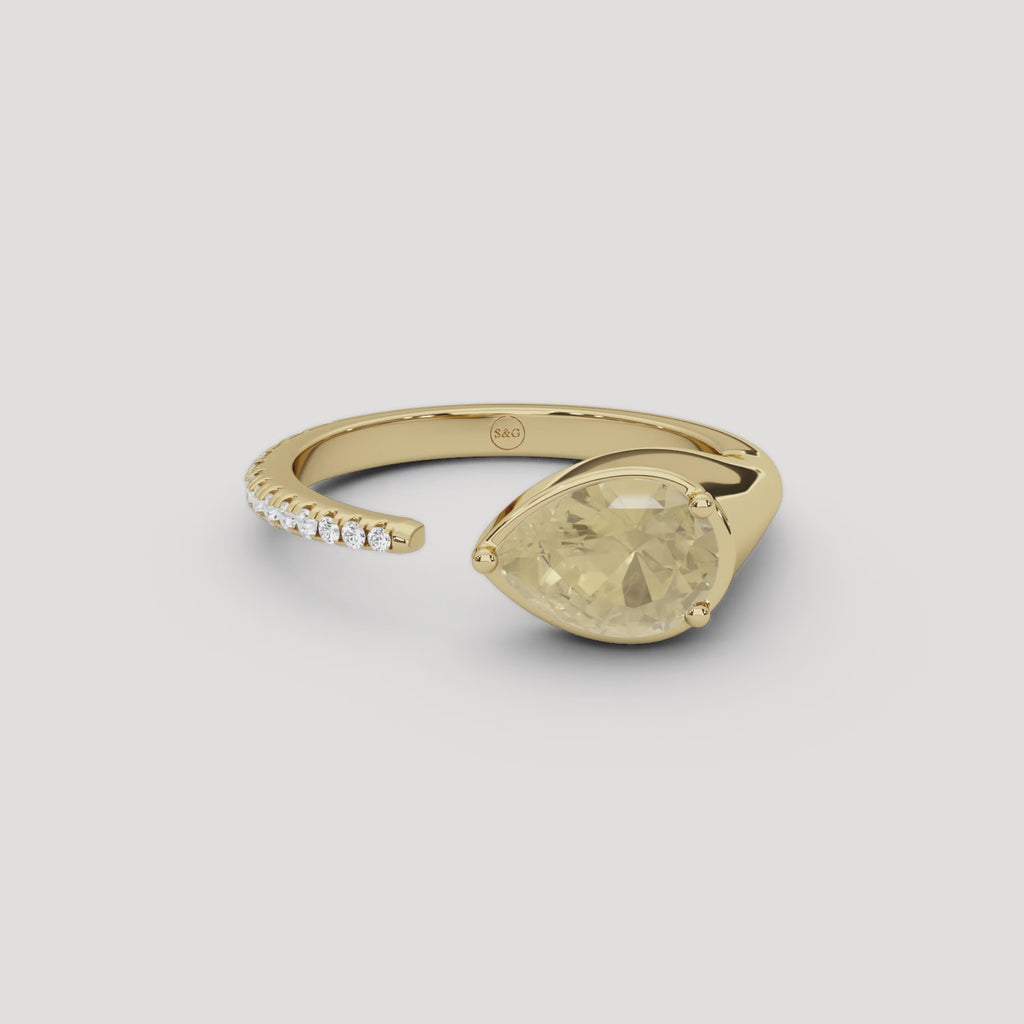 Niki Ring in Butter Yellow
